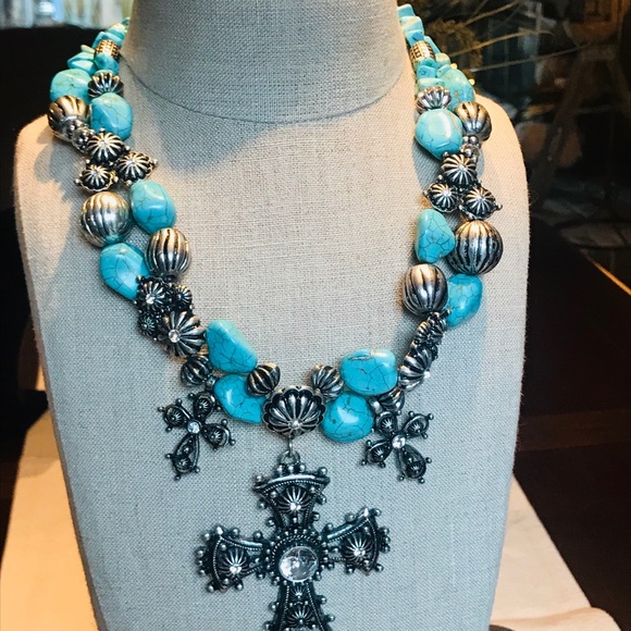 Large faux turquoise statement cross necklace - Picture 4 of 4